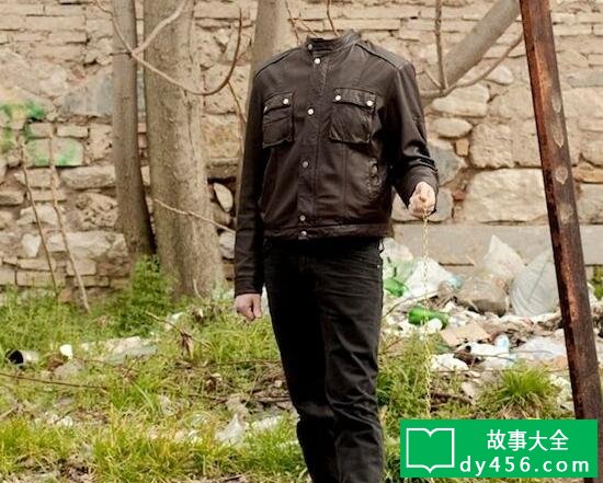 无头人存活15年是真的,男子撞断头无头行走吓坏路人
